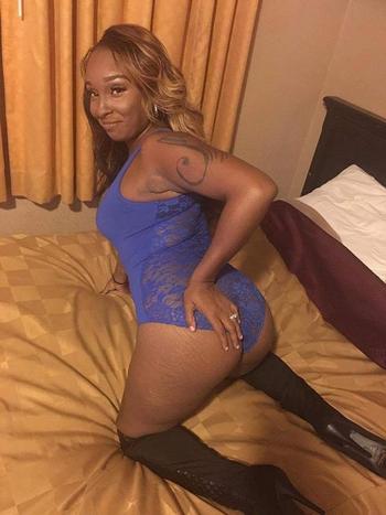 , 22  female escort, El Paso
