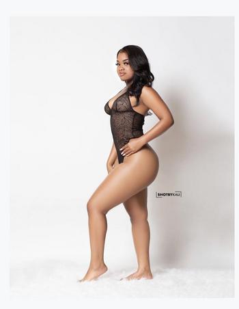 Reyna, 21 Mixed female escort, Elpaso