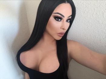 Nay , 25  female escort, El Paso