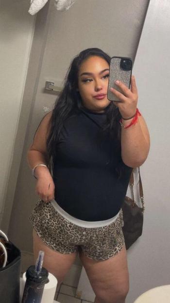 915-400-7059, 23  female escort, El Paso